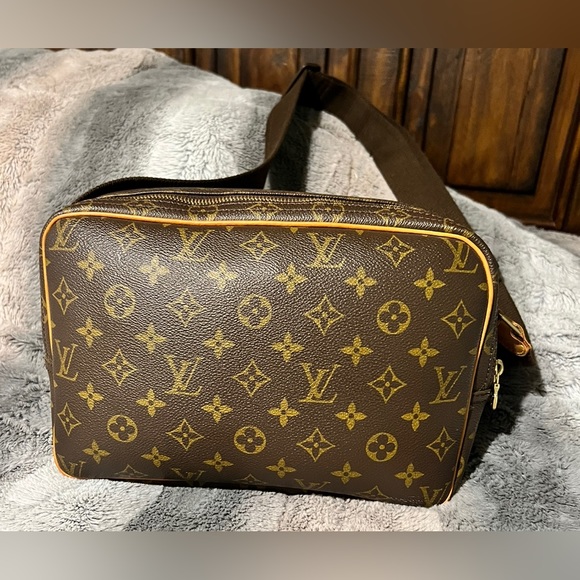 🔥SOLD🔥Louis Vuitton RePorter PM - Picture 6 of 15